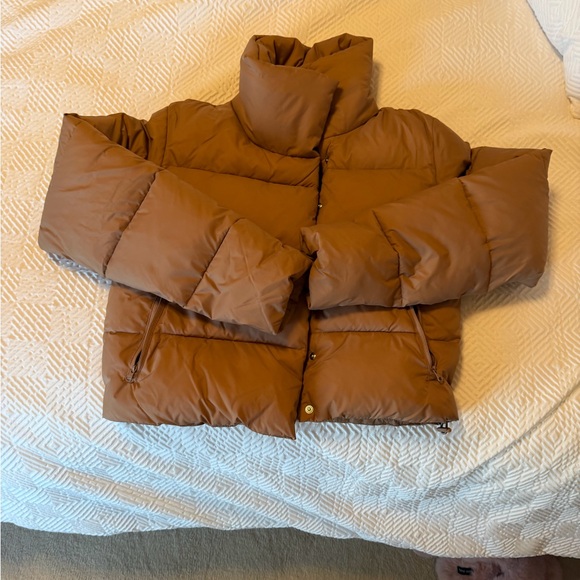 ALO gold rush puffer Jacket toasted almond - Picture 2 of 4